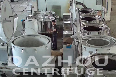 如何安全操作平板吊袋離心機(jī)，避免意外發(fā)生？